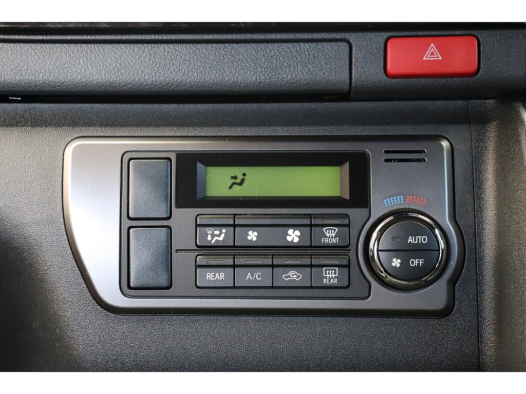 トヨタ ハイエースバン(53枚目)