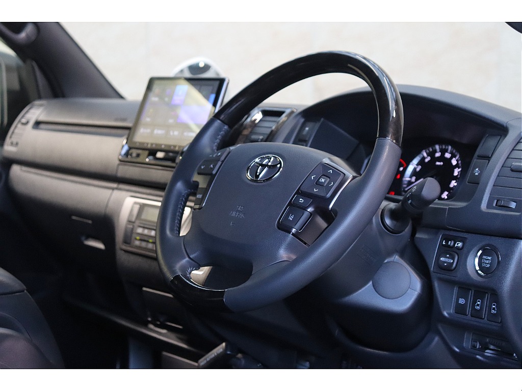 トヨタ ハイエースバン(48枚目)