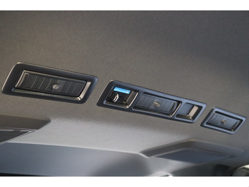 トヨタ ハイエースバン(53枚目)