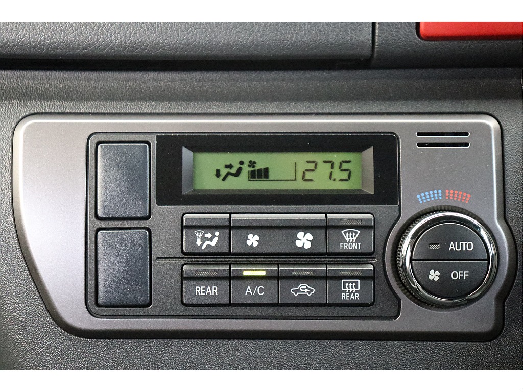 トヨタ ハイエースバン(46枚目)