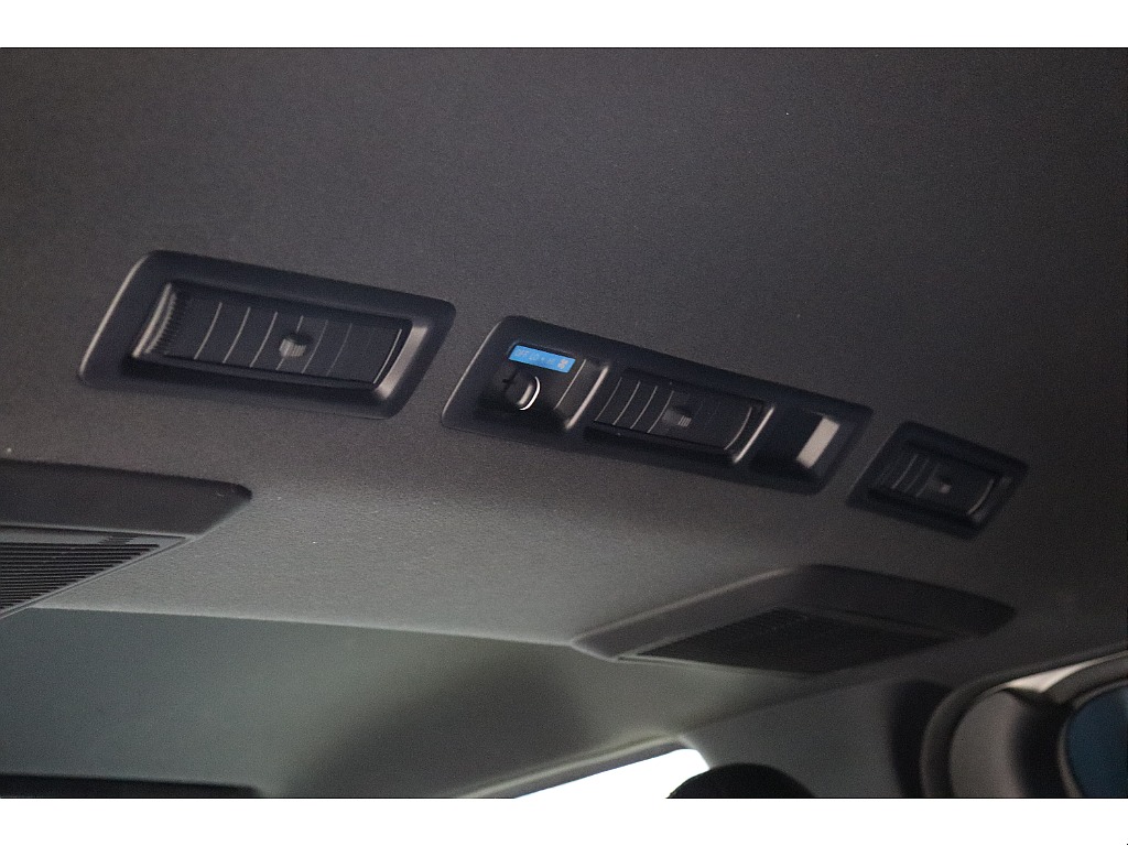 トヨタ ハイエースバン(47枚目)