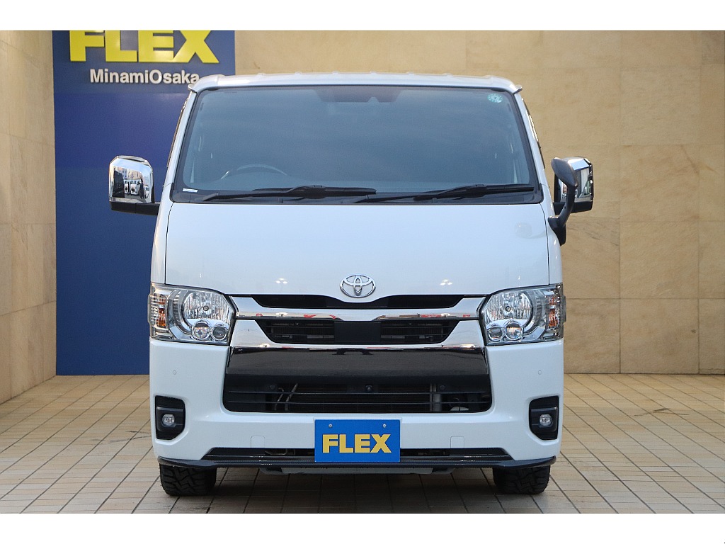トヨタ ハイエースバン(6枚目)