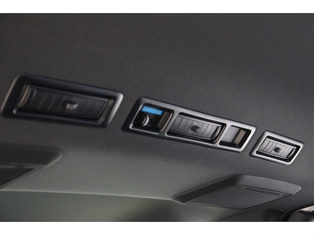 トヨタ ハイエースバン(54枚目)