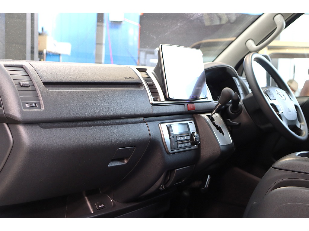 トヨタ ハイエースバン(49枚目)