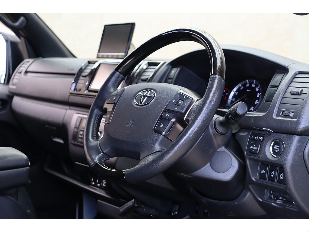 トヨタ ハイエースバン(41枚目)