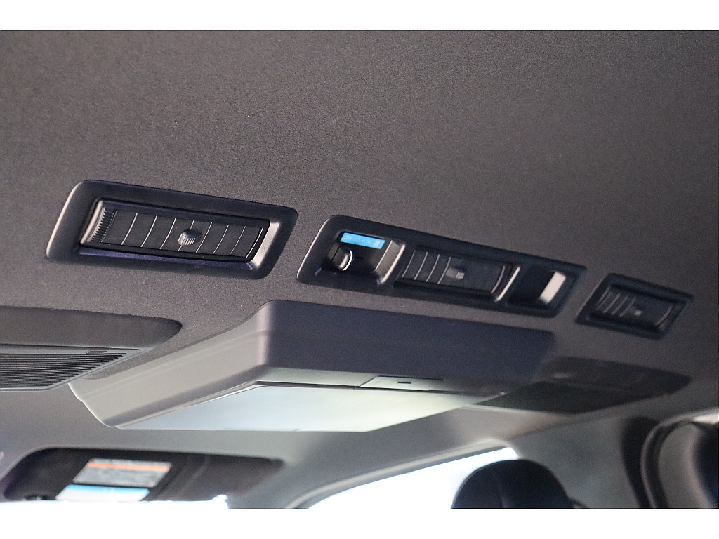 トヨタ ハイエースバン(49枚目)