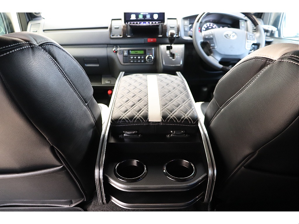 トヨタ ハイエースバン(42枚目)