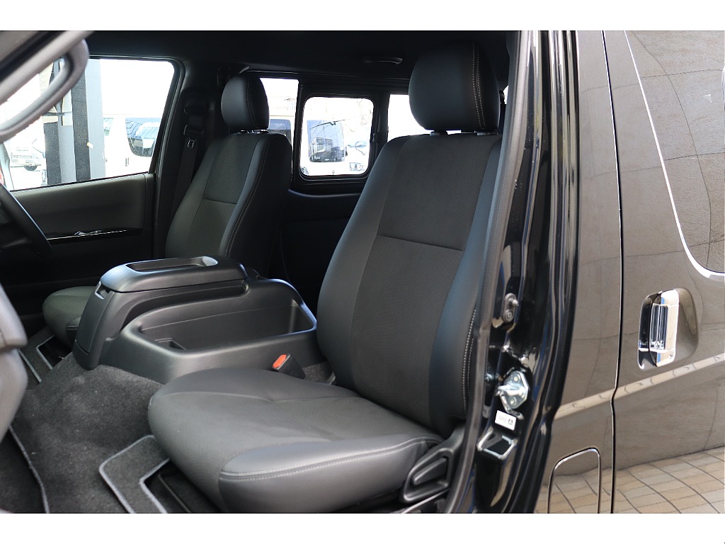 トヨタ ハイエースバン(52枚目)