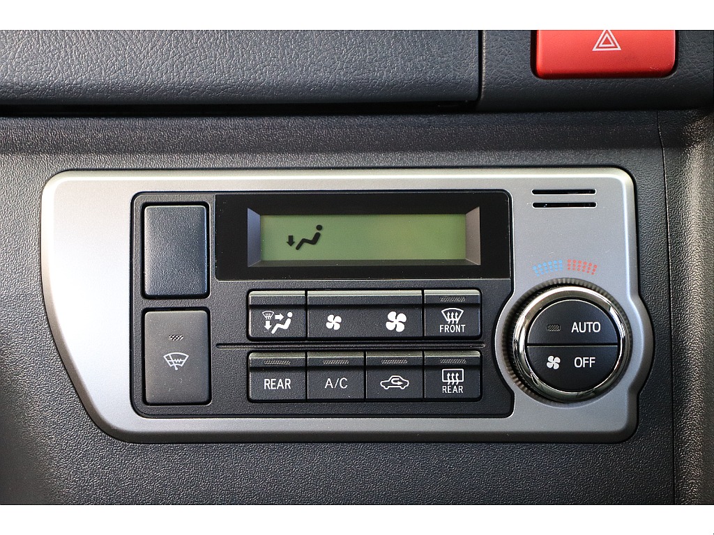 トヨタ ハイエースバン(53枚目)