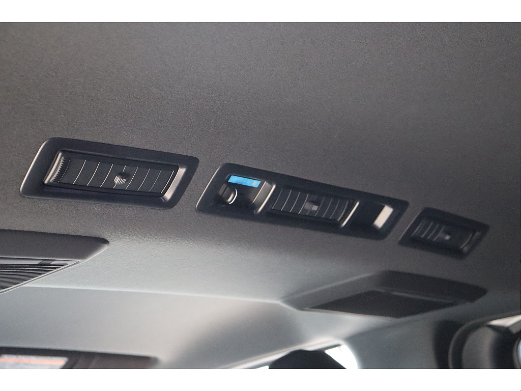 トヨタ ハイエースバン(51枚目)