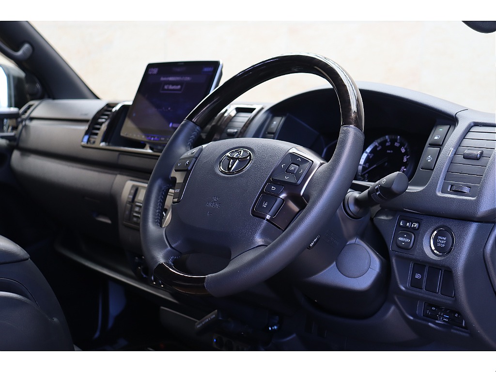 トヨタ ハイエースバン(43枚目)