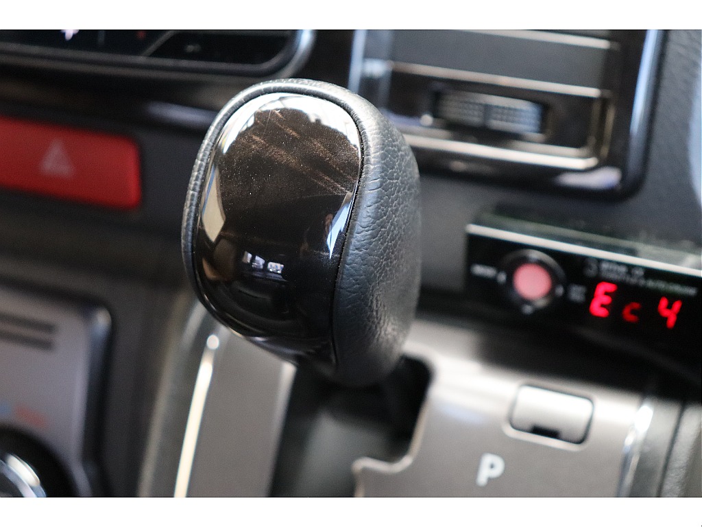 トヨタ ハイエースバン(46枚目)