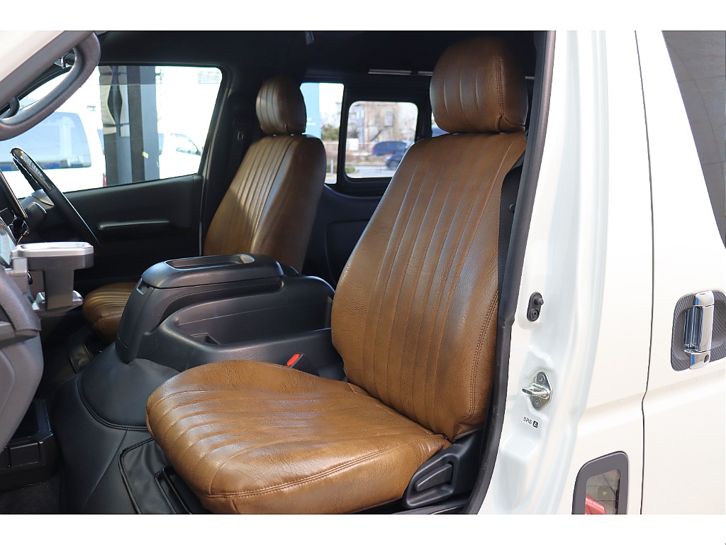 トヨタ ハイエースバン(47枚目)