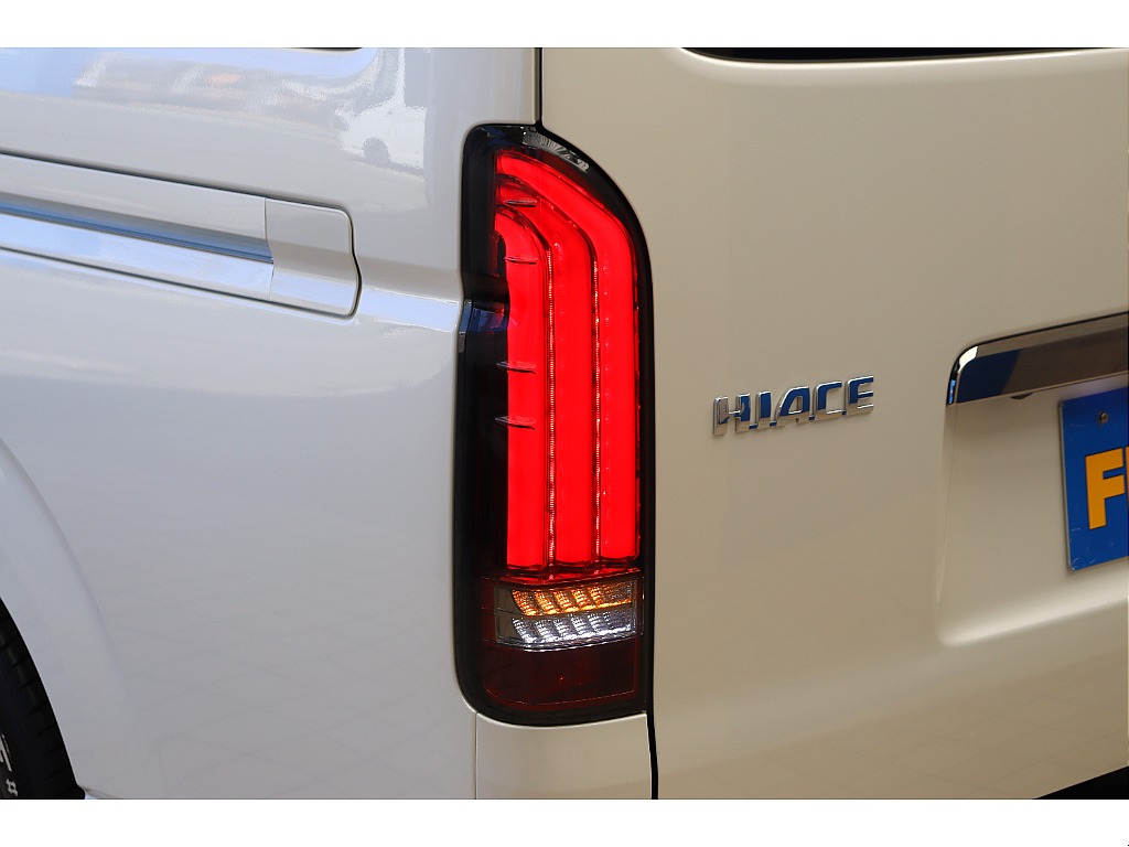 トヨタ ハイエースバン(44枚目)