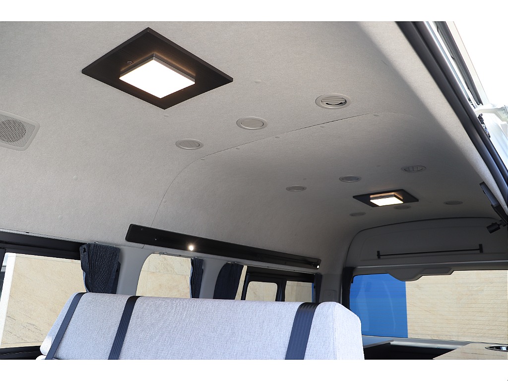 トヨタ ハイエースコミューター(32枚目)