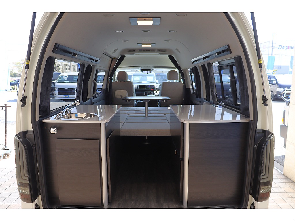 トヨタ ハイエースコミューター(36枚目)