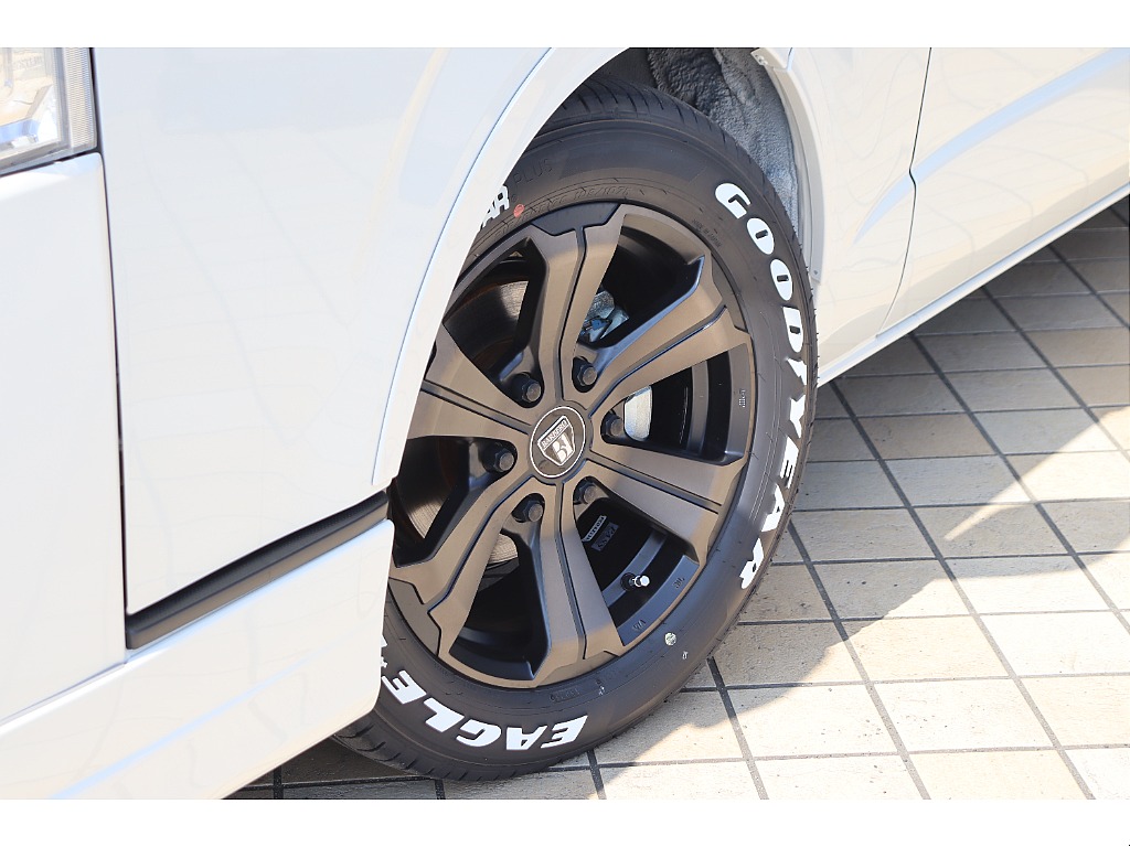 トヨタ ハイエースコミューター(38枚目)