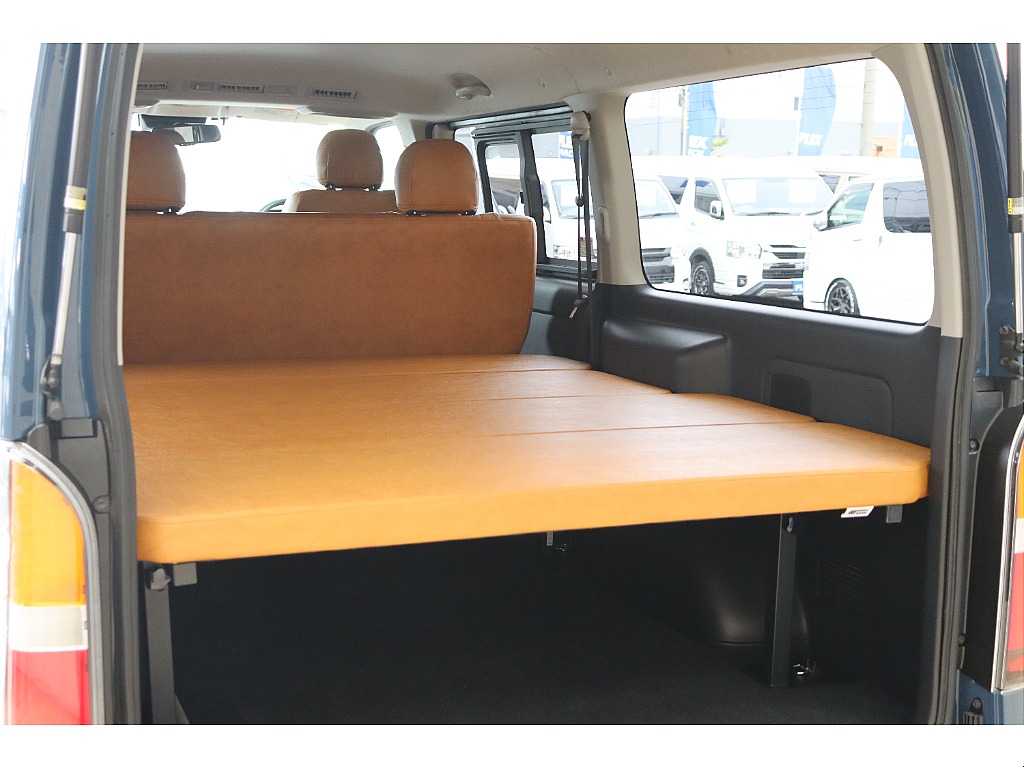 トヨタ ハイエースバン(34枚目)