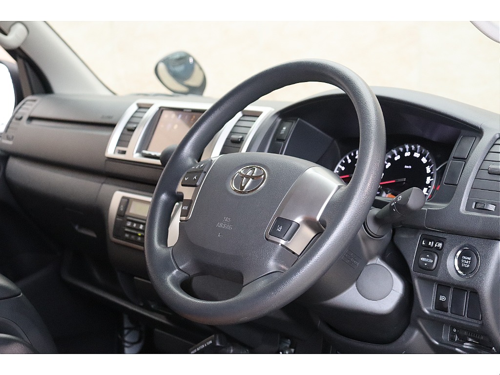 トヨタ ハイエースバン(47枚目)