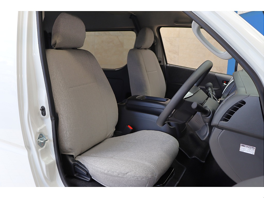 トヨタ ハイエース(53枚目)