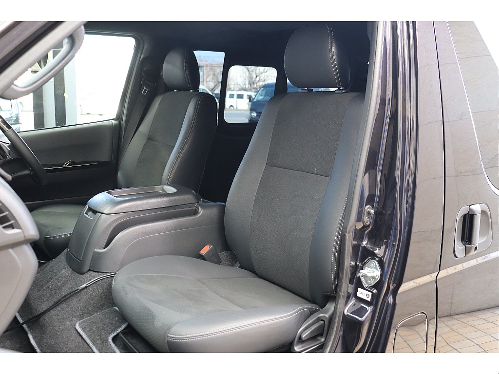 トヨタ ハイエースバン(46枚目)