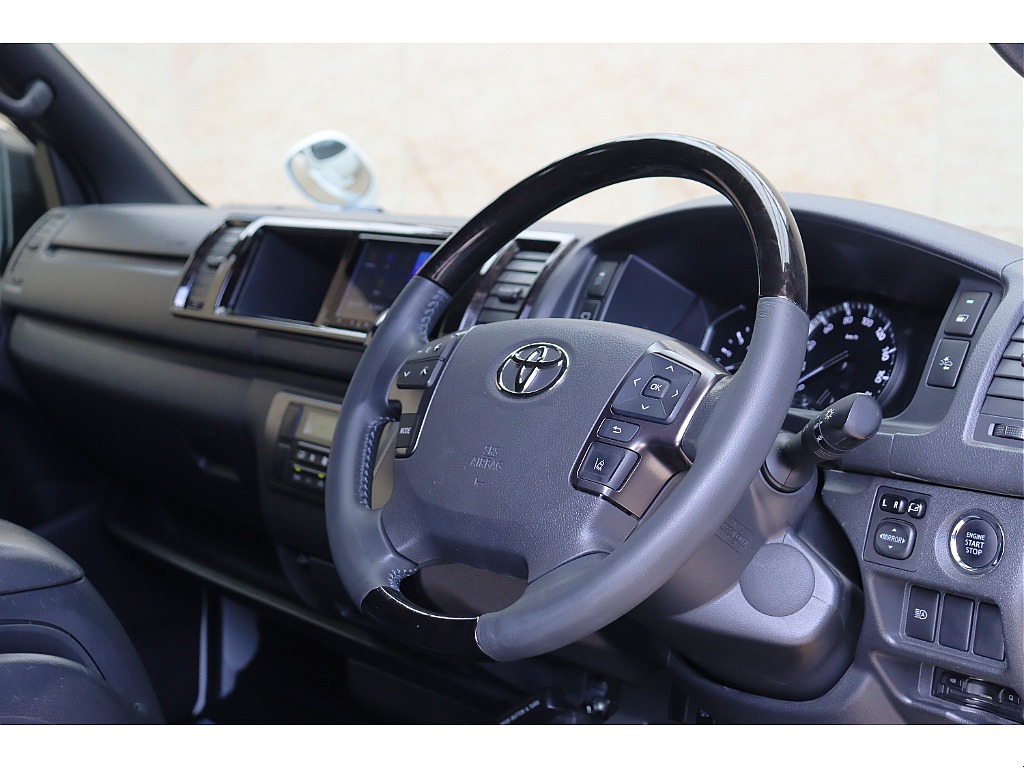 トヨタ ハイエースバン(41枚目)