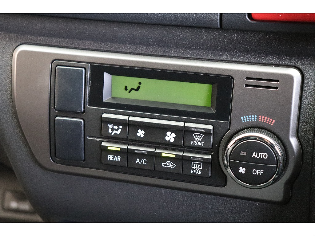 トヨタ ハイエースバン(44枚目)