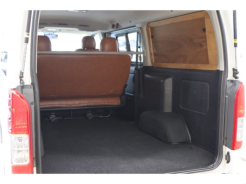 トヨタ ハイエースバン(43枚目)