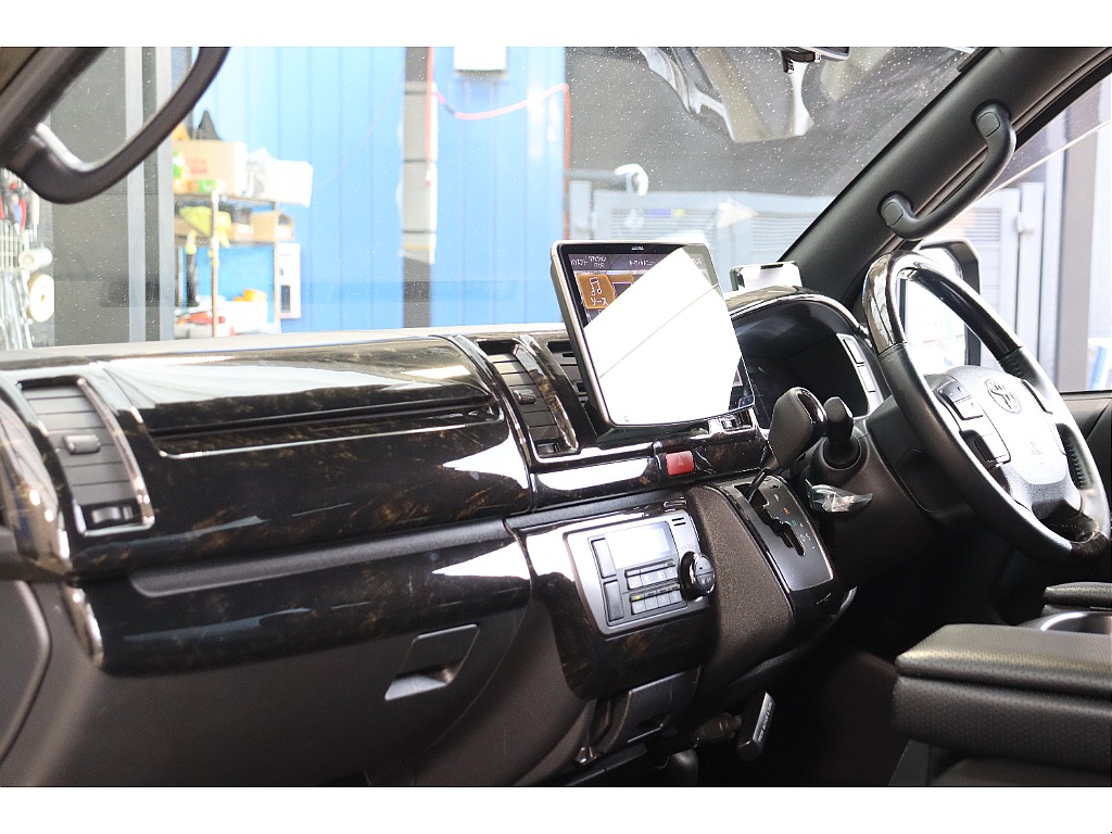 トヨタ ハイエースバン(51枚目)