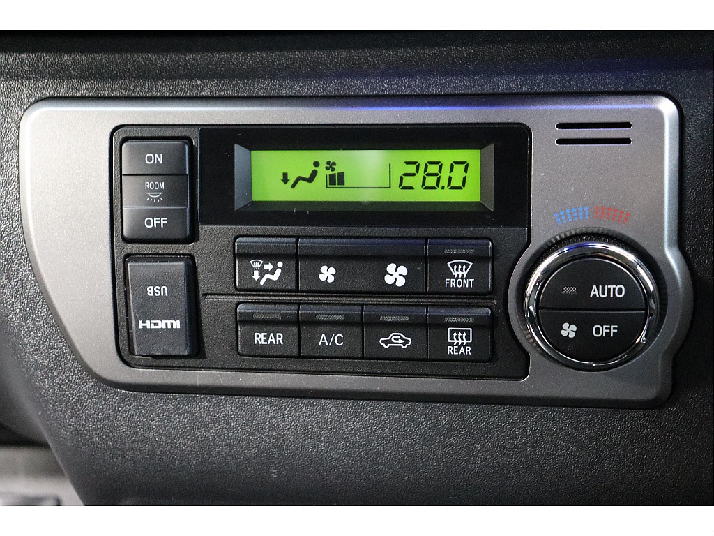 トヨタ ハイエース(44枚目)