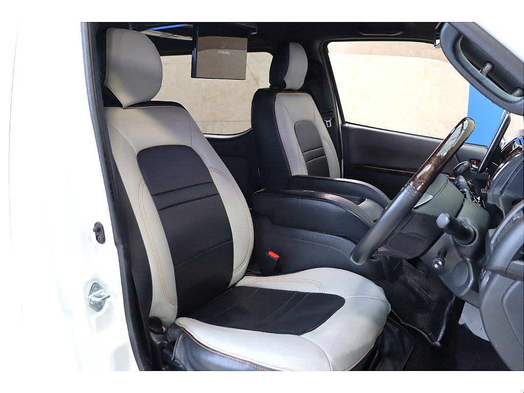 トヨタ ハイエースバン(49枚目)