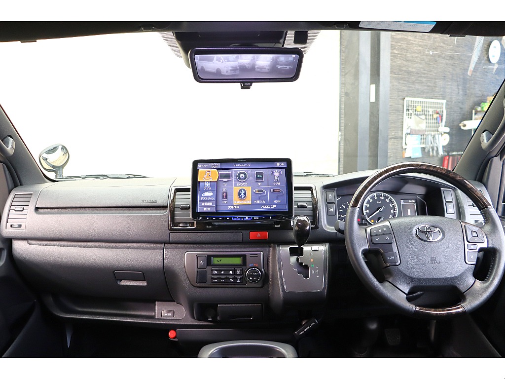 トヨタ ハイエースバン(12枚目)