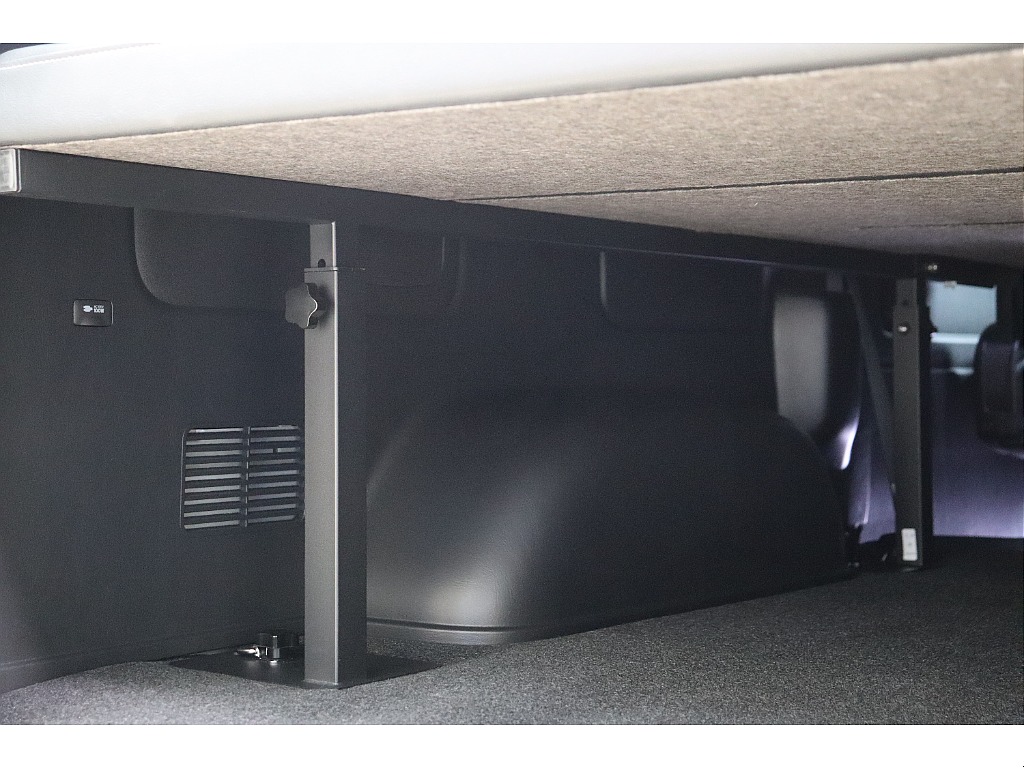 トヨタ ハイエースバン(35枚目)