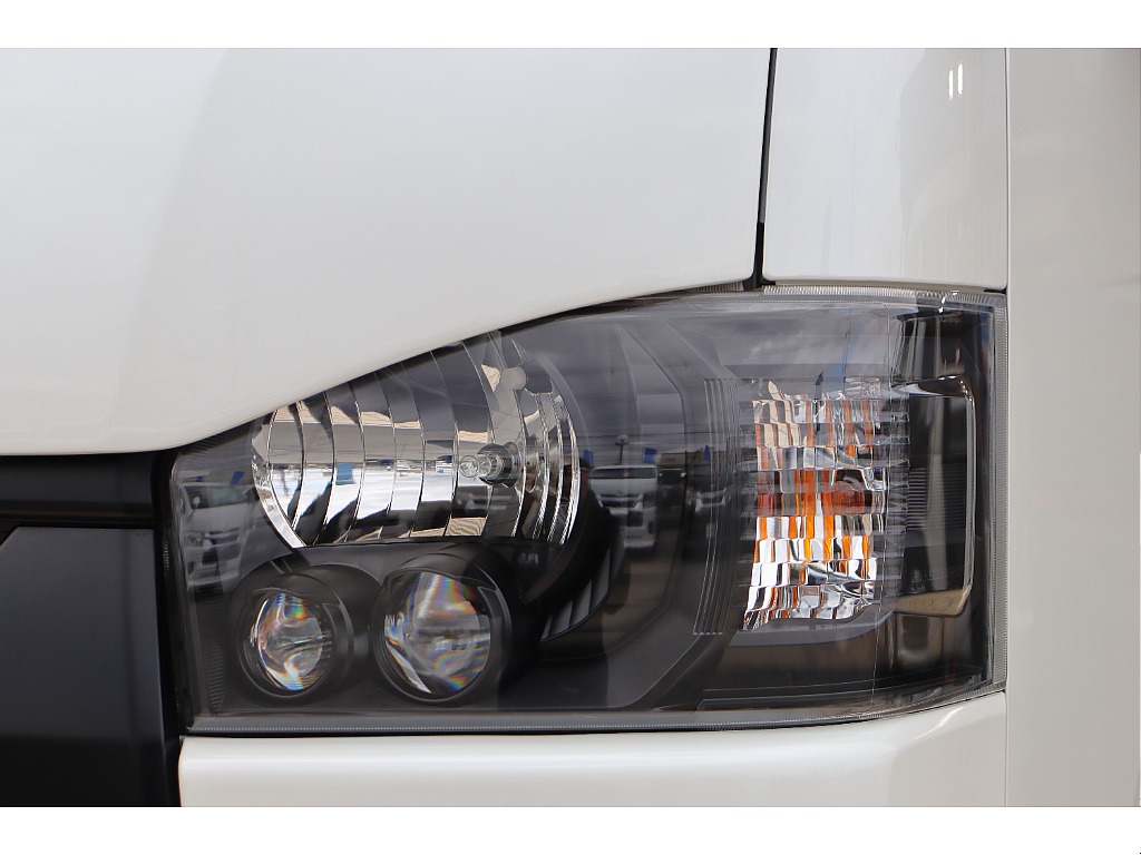 トヨタ ハイエースバン(36枚目)