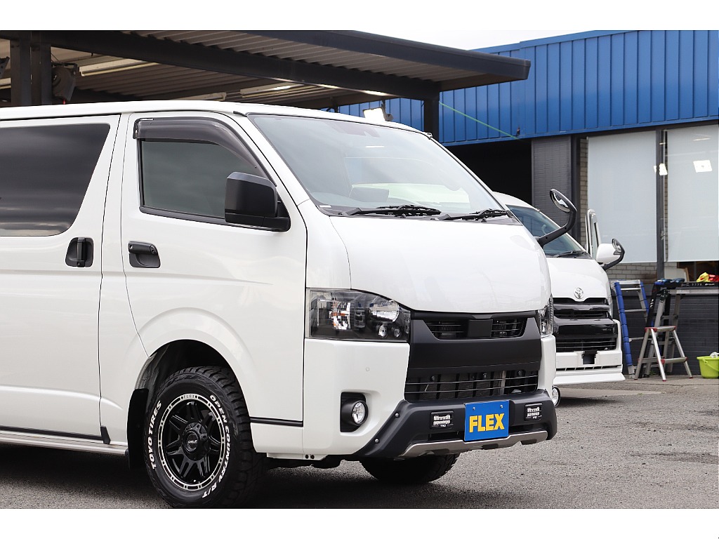 トヨタ ハイエースバン(5枚目)