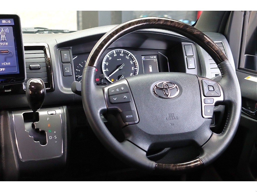 トヨタ ハイエースバン(45枚目)