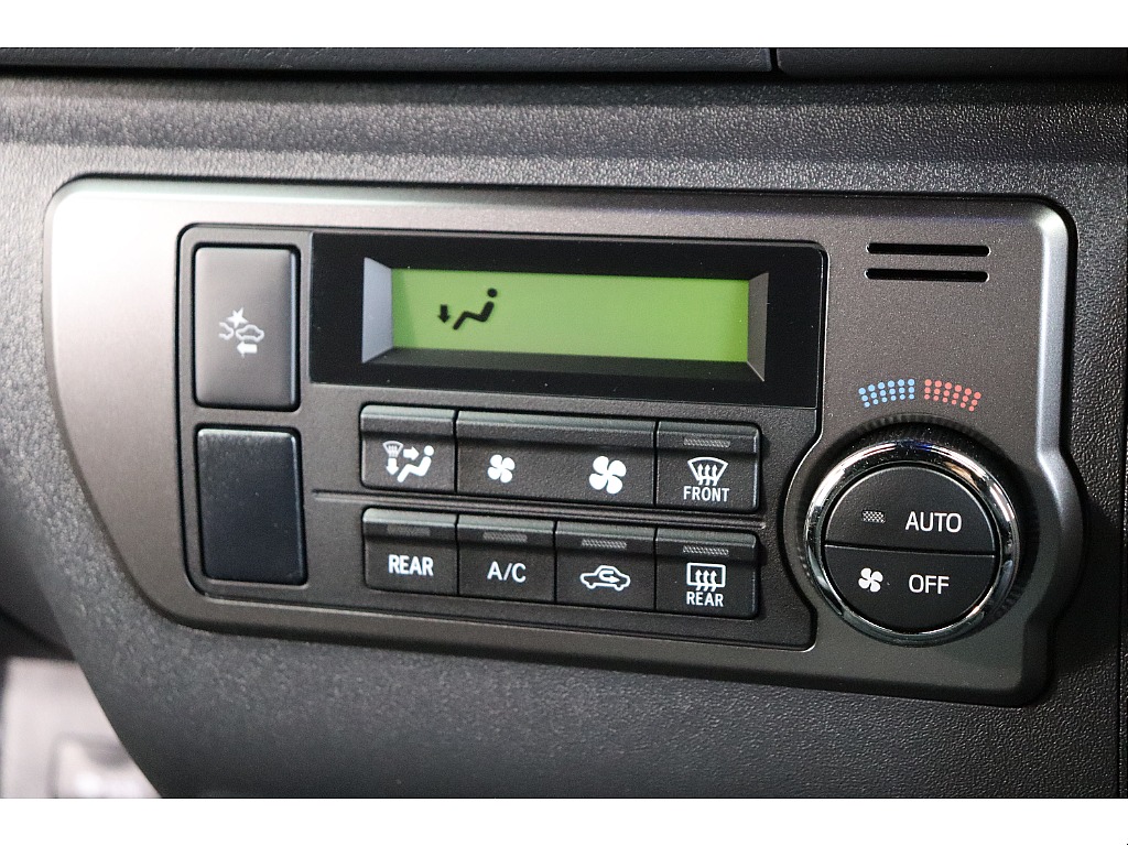 トヨタ ハイエースバン(48枚目)