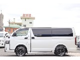 トヨタ ハイエースバン(9枚目)