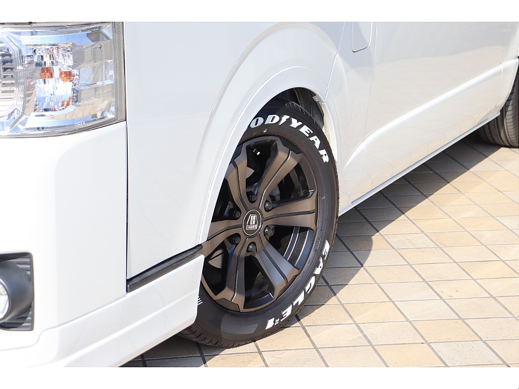 トヨタ ハイエース(45枚目)