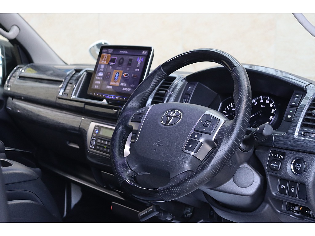 トヨタ ハイエース(49枚目)