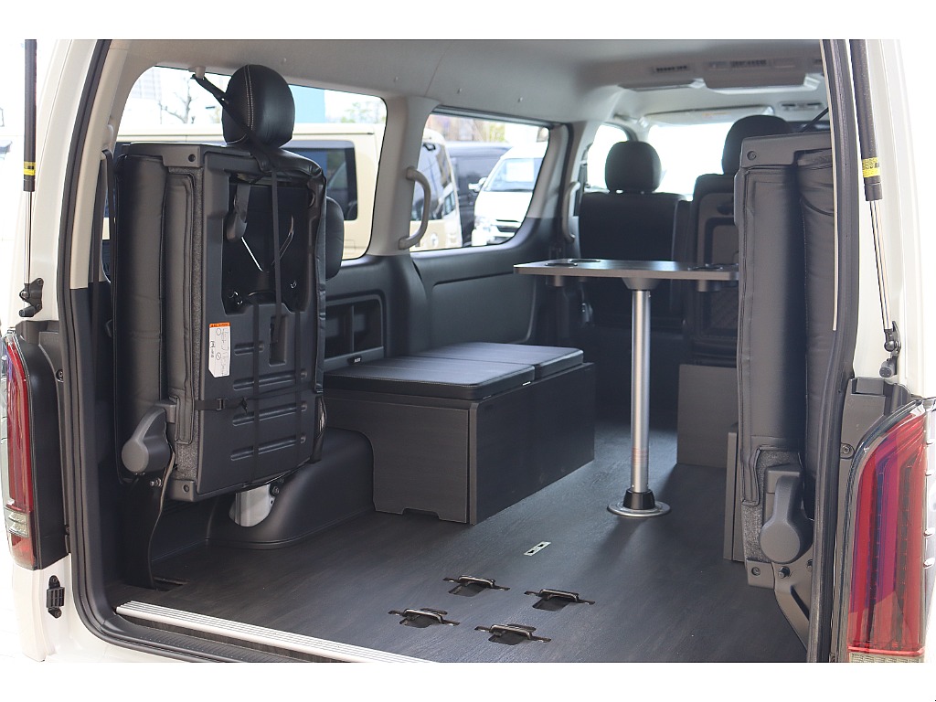 トヨタ ハイエース(32枚目)