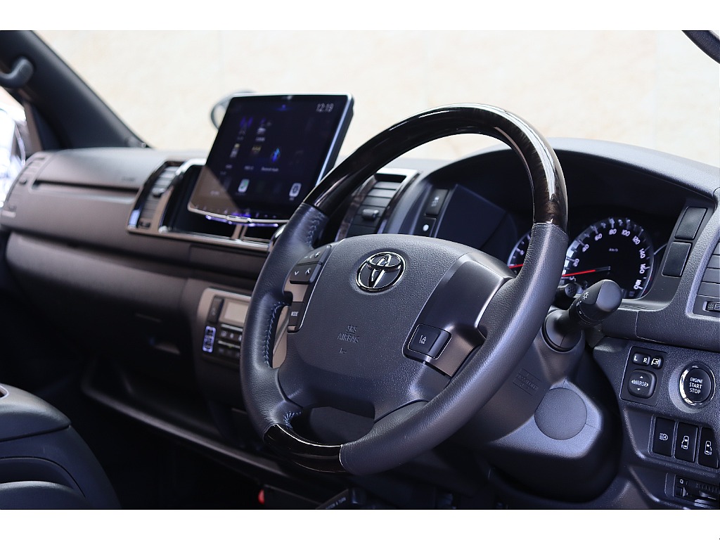 トヨタ レジアスエース(44枚目)