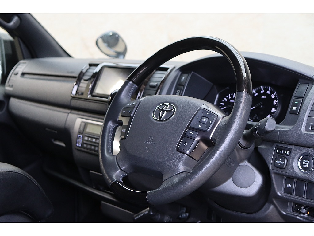 トヨタ ハイエースバン(46枚目)