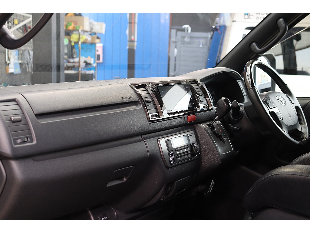 トヨタ ハイエースバン(52枚目)