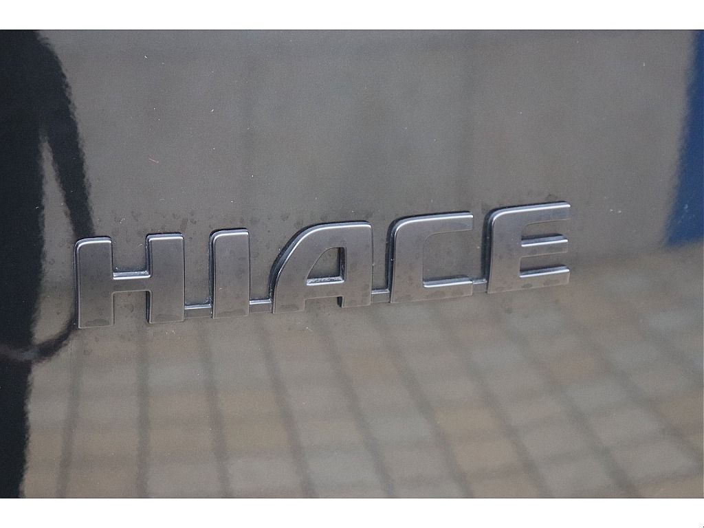 トヨタ ハイエースバン(45枚目)