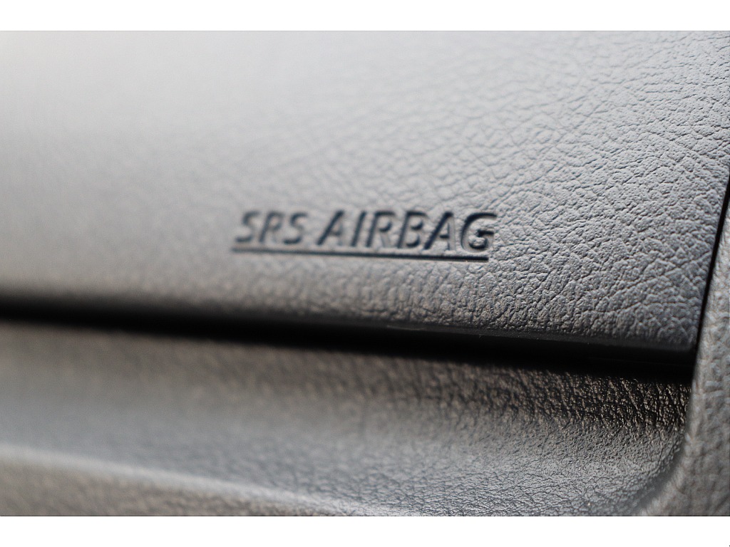 トヨタ ハイエースコミューター(48枚目)