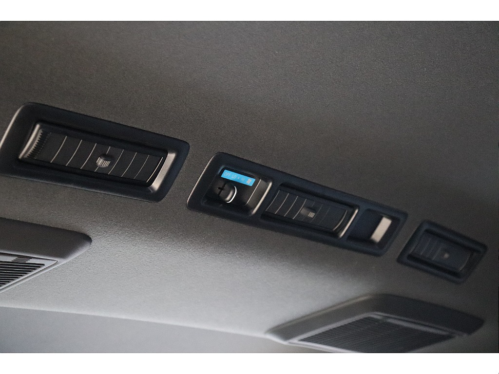 トヨタ ハイエースバン(51枚目)