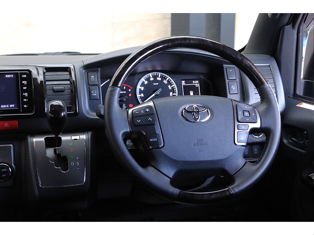 トヨタ ハイエースバン(52枚目)