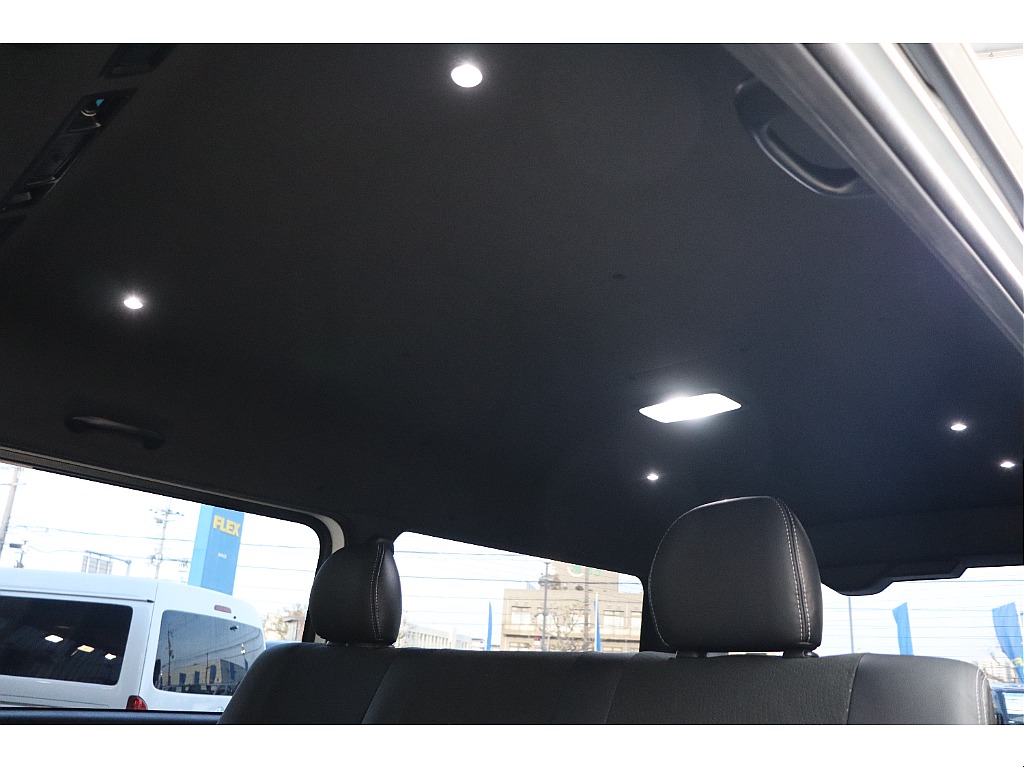 トヨタ ハイエースバン(53枚目)