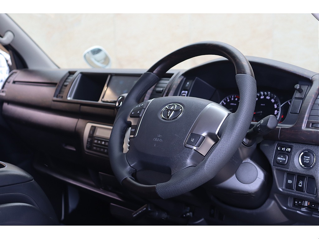 トヨタ ハイエース(42枚目)